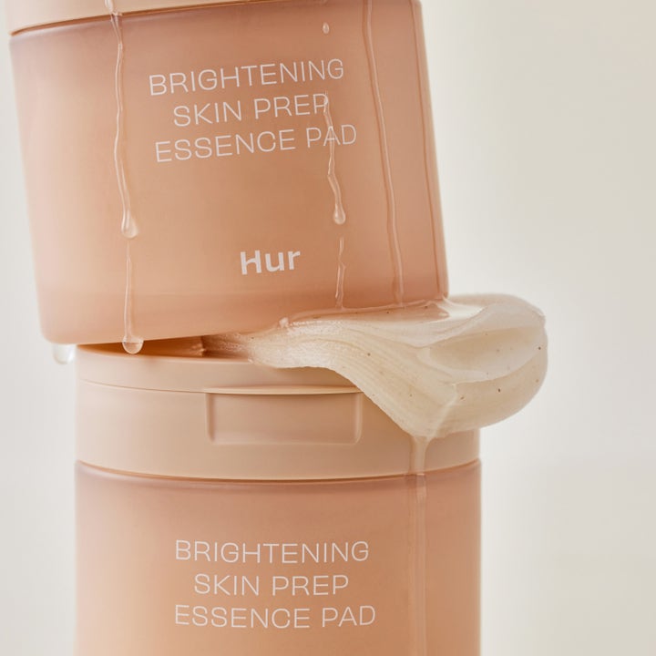 House of Hur Brightening Skin Prep Essence Pad 140 ml kirkastava essence-lappu persikanvärisissä purkeissa valuva neste