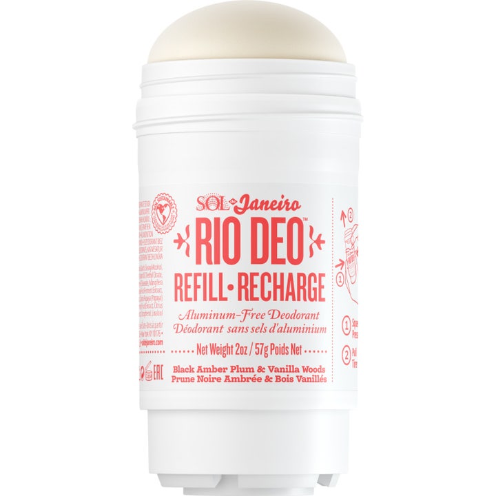 Sol de Janeiro Rio Deo Refill 57g alumiiniton deodorantti on valkoinen muovinen täyttöpakkaus punaisella tekstillä.