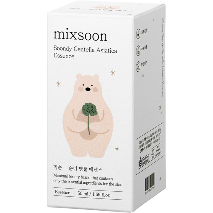 Mixsoon Soondy Centella Asiatica Essence 100 ml rauhoittava hoitoneste valkoisessa pakkauksessa jossa on karhukuvitus.