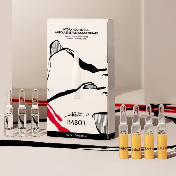 Babor Hydra Nourishing 14 ml kosteuttava seerumi sisältää seitsemän lasiampullia joissa on kirkasta ja keltaista nestettä