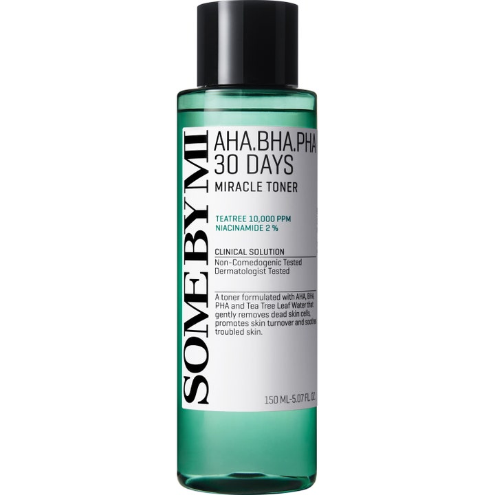 Some By Mi AHA BHA PHA 30 Days Miracle Toner 150 ml kuoriva kasvovesi vihreässä pullossa mustalla korkilla
