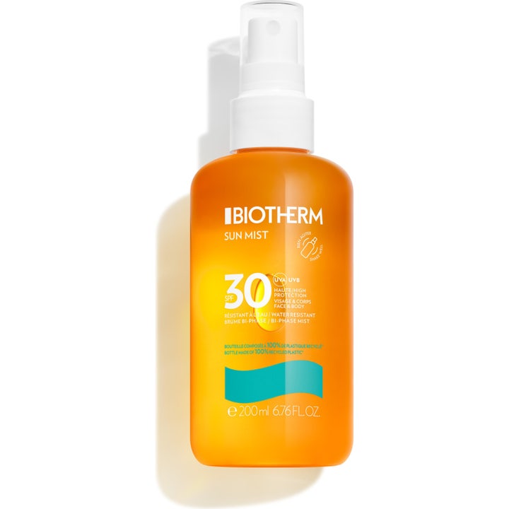 Biotherm Water Lover Sun Mist SPF30 200 ml aurinkosuoja ja sen kevyt maitomainen koostumus pisaroina