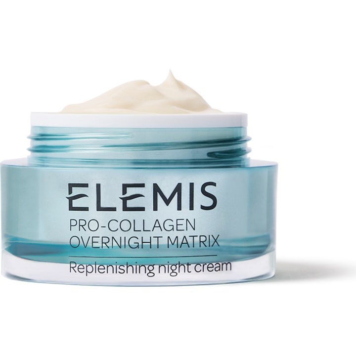 Elemis Pro-Collagen Overnight Matrix 50 ml silottava yövoide vaaleansinisessä lasipurkissa täyteläisellä tekstuurilla