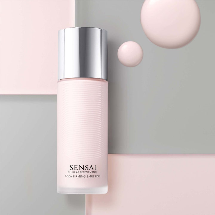 Sensai Cellular Performance Body Firming Emulsion 200 ml kiinteyttävä vartaloemulsio vaaleanpunaisessa pullossa hopeakorkilla