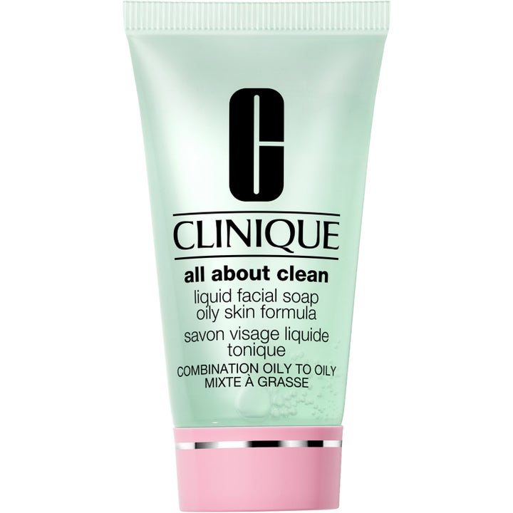 Clinique All About Clean Liquid Facial Soap syväpuhdistava kasvosaippua vaaleanvihreässä tuubissa pinkillä korkilla.