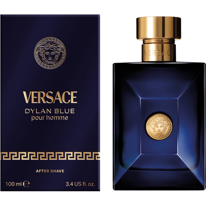 Versace Pour Homme Dylan Blue 100 ml after shave rauhoittaa ihoa tummansinisessä pullossa ja pakkauksessa