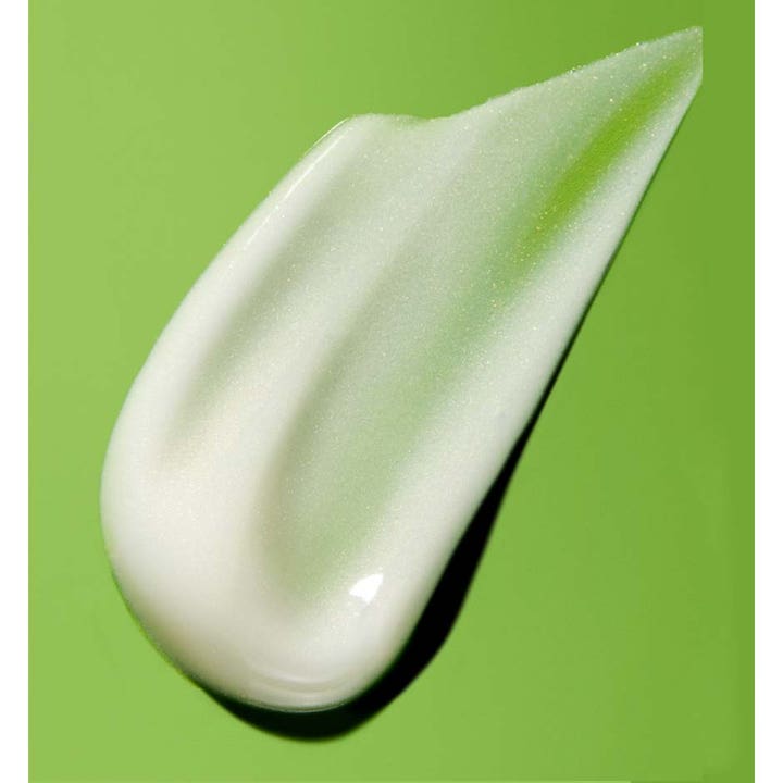 Murad Resurgence Retinol Youth Renewal Eye Serum 15 ml silmänympärysseerumi ja sen vaalea voidemainen koostumus.