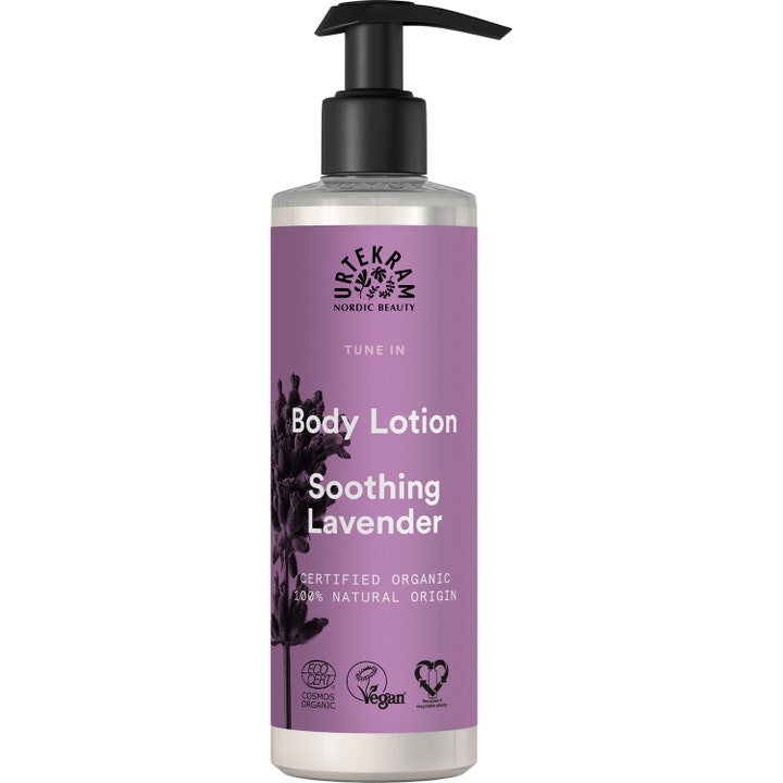 Urtekram Tune In Soothing Lavender Body Lotion 245 ml rauhoittava vartalovoide purppuralla etiketillä ja mustalla pumpulla