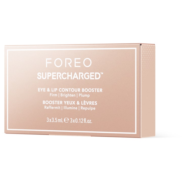 FOREO SUPERCHARGED Eye & Lip Contour Booster 10,5 ml seerumi tyylikkäässä vaaleanpunaisessa pakkauksessa.
