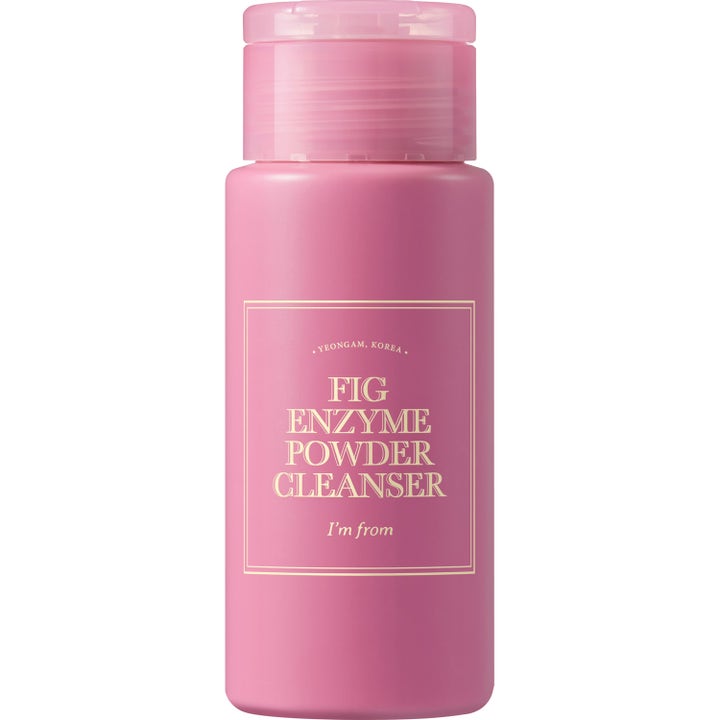 I'm from Fig Enzyme Powder Cleanser kirkastava entsyymipuhdistusjauhe vaaleanpunaisessa muovipullossa