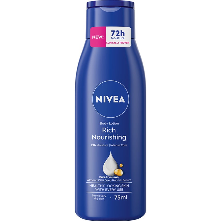 Nivea Rich Nourishing Body Lotion 75 ml ravitseva kosteuttava vartalovoide sinisessä muovipullossa.