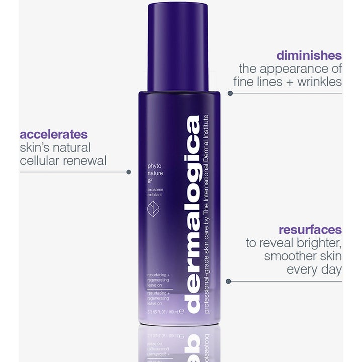 Dermalogica Phyto Nature E2 100 ml uudistava kuorinta-aine violetissa pullossa silottaa juonteita.