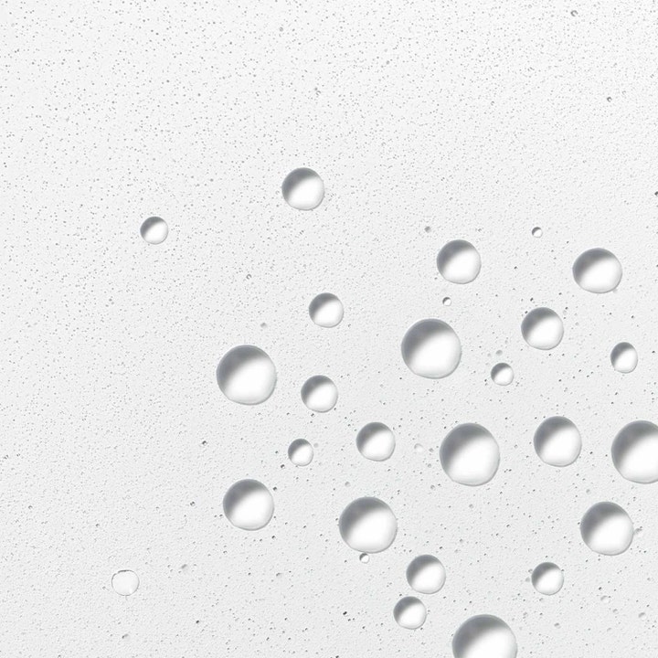 Dermalogica Hyaluronic Ceramide Mist 150 ml kosteuttava kasvosuihke kirkkaana ja raikkaana pisarakoostumuksena