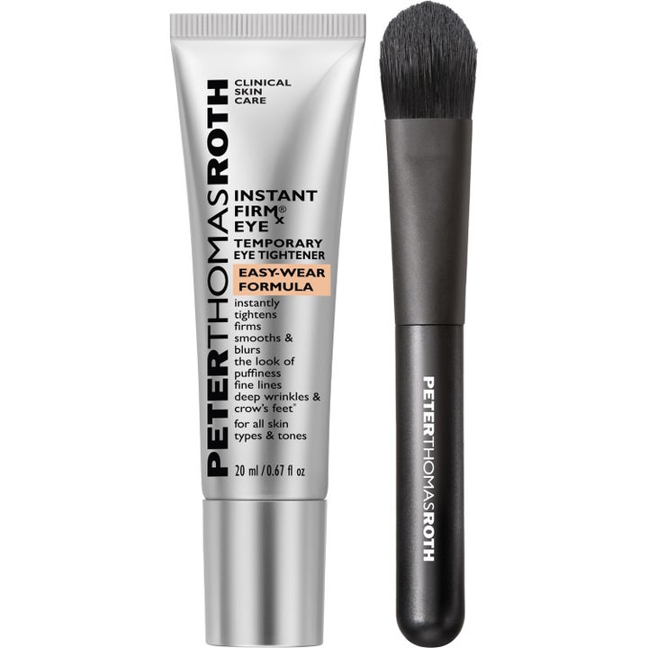 Peter Thomas Roth Instant FIRMx Eye 20 ml silmänympärysvoide kiinteyttää ihoa hopeisessa tuubissa mukana musta sivellin.