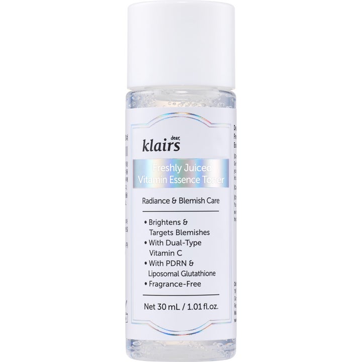 Klairs Freshly Juiced Vitamin Essence Toner 30 ml kirkastava C-vitamiini kasvovesi läpinäkyvässä pullossa valkoisella korkilla