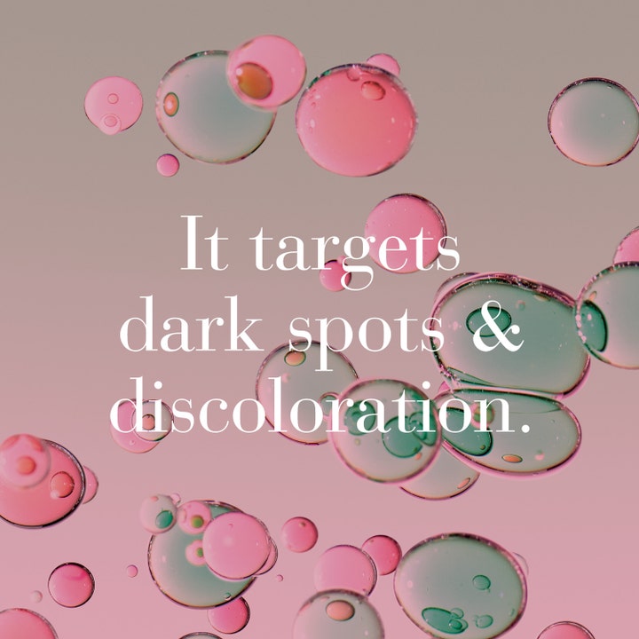 Elizabeth Arden Visible Brightening Cica Glow 30 ml seerumi kirkastaa ihoa vaaleanpunaisten ja vihreiden pisaroiden avulla.