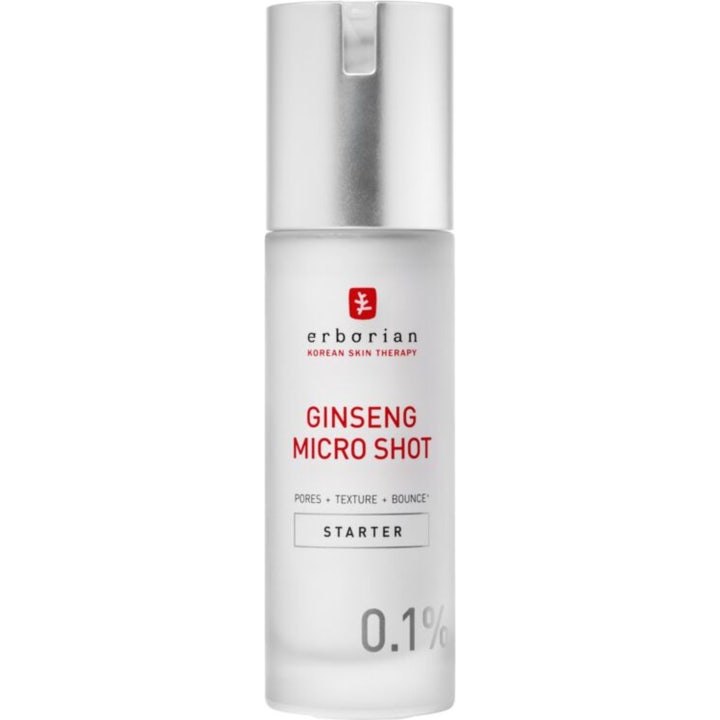 Erborian Ginseng Micro Shot silottava ja kiinteyttävä seerumi huurretussa valkoisessa pullossa hopeisella korkilla.