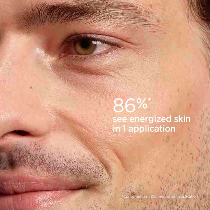 Clarins Clarins Men Energizing Gel 50 ml virkistävä kasvogeeli miehen iholla ja teksti 86% see energized skin