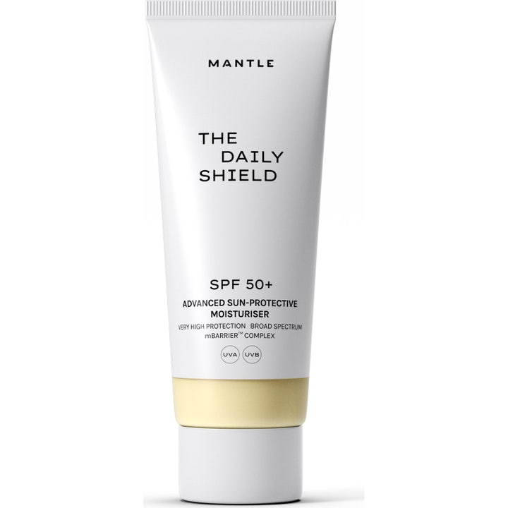 Mantle The Daily Shield SPF 50+ kosteuttava aurinkosuojavoide valkoisessa tuubissa, jossa on keltainen alareuna.