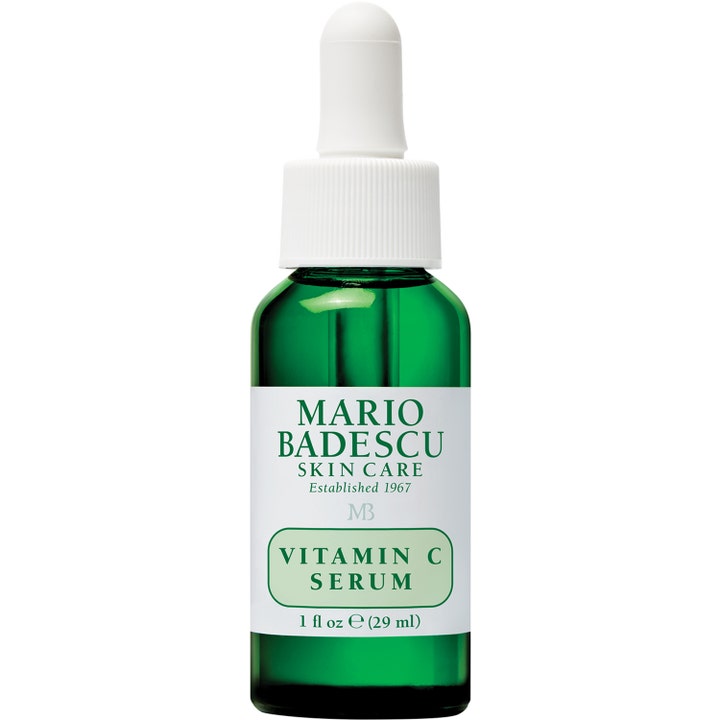 Mario Badescu Vitamin C Serum 29 ml heleyttävä kasvoseerumi vihreässä lasipullossa, jossa on valkoinen pipetti