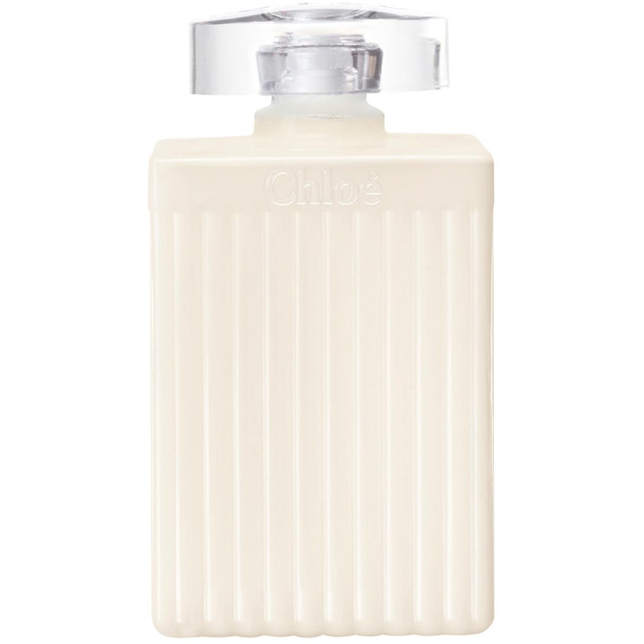 Chloé Signature 200 ml kosteuttava vartalovoide tyylikkäässä kermanvaaleassa uritetussa pullossa