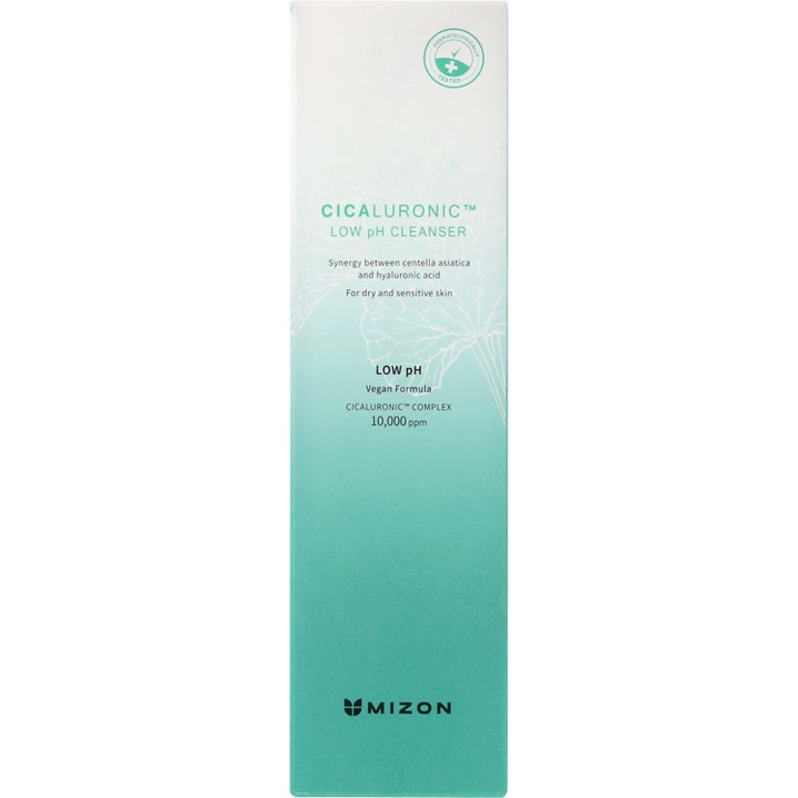 Mizon Cicaluronic Low pH Cleansing Foam 120 ml puhdistusvaahto valkovihreässä pakkauksessa, jossa lukee Vegan Formula.