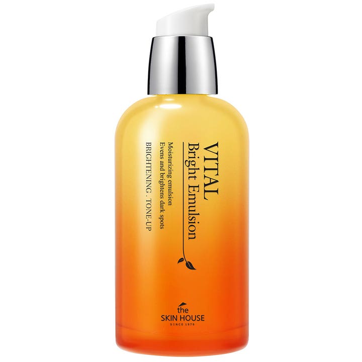 The Skin House Vital Bright Emulsion 130 ml kirkastava kosteusemulsio oranssinkeltaisessa liukuvärjätyssä pullossa.