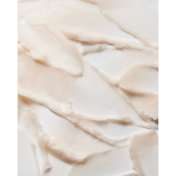 Banila Co Clean it Zero Nourishing 100 ml puhdistusbalmi, jossa on kermainen ja täyteläinen vaalea koostumus.