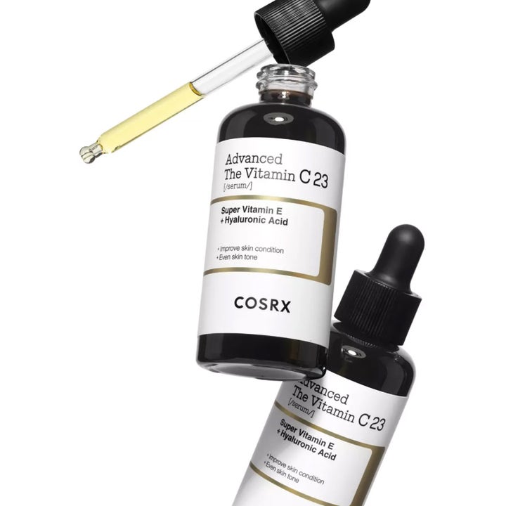 COSRX Advanced The Vitamin C 23 Serum 20 g kirkastava C-vitamiini seerumi tummassa lasipullossa pipetin kera