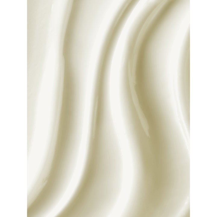Biotherm Lait Solaire SPF30 400 ml aurinkovoide vartalolle on kermainen ja pehmeästi aaltoileva voidekoostumus.