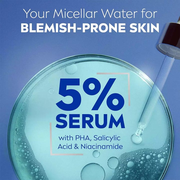 NIVEA Derma Skin Clear Micellar Water 400 ml puhdistusvesi epäpuhtauksille sisältää 5 % seerumia ja salisyylihappoa.