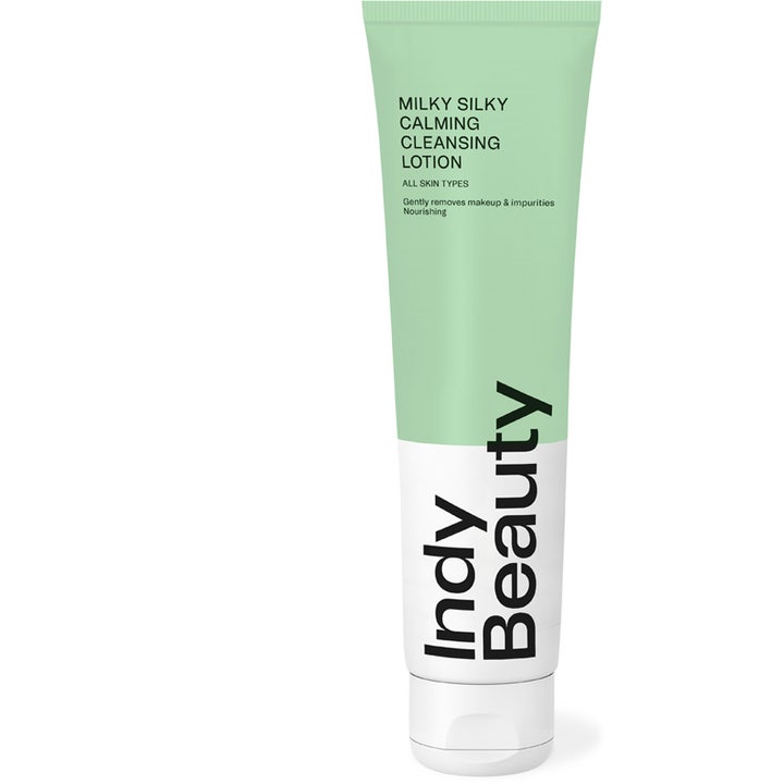 Indy Beauty Milky Silky Calming Cleansing Lotion 125 ml rauhoittava puhdistusemulsio vihreässä ja valkoisessa tuubissa.