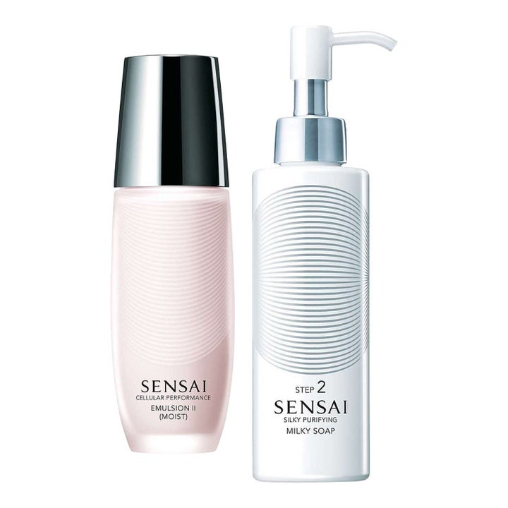 Sensai Cellular Performance Emulsion II ja Silky Purifying Milky Soap kosteuttava ihonhoitosetti tyylikkäissä pulloissa