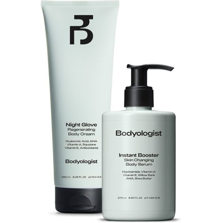 Bodyologist Skin Changing Body Essentials 1 kpl uudistava setti sisältää AHA-voiteen ja seerumin vaaleissa pakkauksissa.