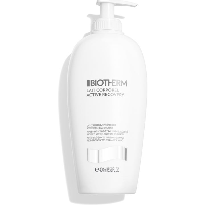 Biotherm Lait Corporel Active Recovery 400 ml korjaava vartalomaito lievittää kireyttä valkoisessa pumppupullossa.