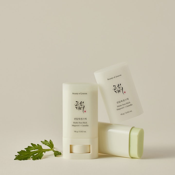 Beauty of Joseon Matte Sun Stick 18 g mattapintainen aurinkosuojapuikko vaaleanvihreällä vahalla ja marunalehdellä