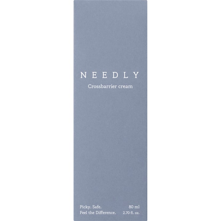 NEEDLY Crossbarrier Cream 80 ml kosteuttava kasvovoide tyylikkäässä harmaansinisessä ulkopakkauksessa.