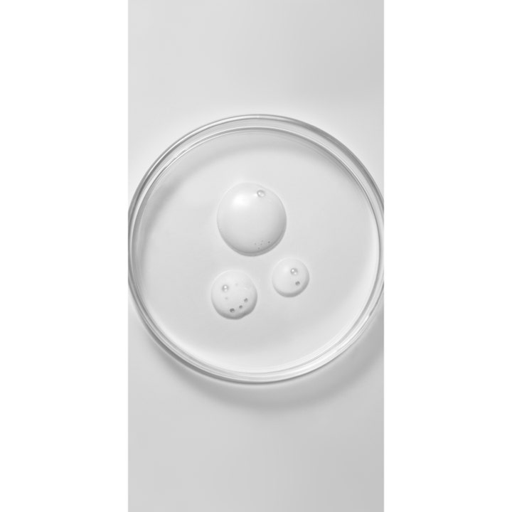 Babor DOC Itch Relief Serum 30 ml rauhoittava seerumi kirkas nestemäinen koostumus lasisessa petri-maljassa