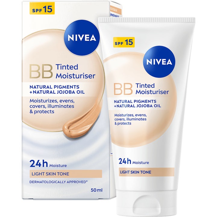 Nivea BB Tinted Moisturiser 50 ml kosteuttaa ja tasoittaa ihoa valkoisessa tuubissa ja pakkauksessa SPF 15