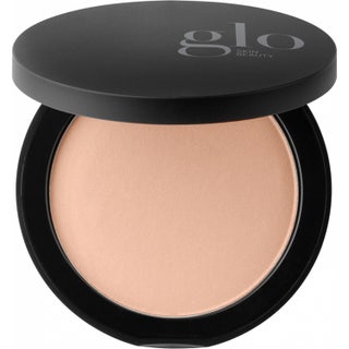 Glo Skin Beauty Pressed Base Beige