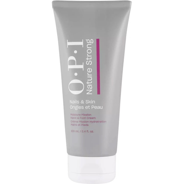 OPI Nature Strong Nails & Skin Hand & Foot Cream 100 ml kosteuttava käsi- ja jalkavoide harmaassa tuubissa valkoisella korkilla.