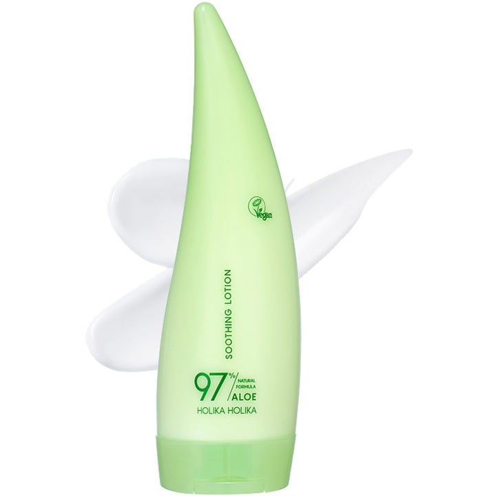 Holika Holika Aloe Natural Formula 97% Soothing Lotion 240 ml vegaaninen vartalovoide ja valkoista voidetekstuuria