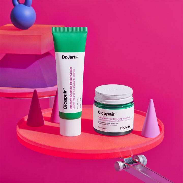 Dr.Jart+ Cicapair Tiger Grass Color Correcting Treatment 30 ml rauhoittava päivävoide vihreässä lasipurkissa.
