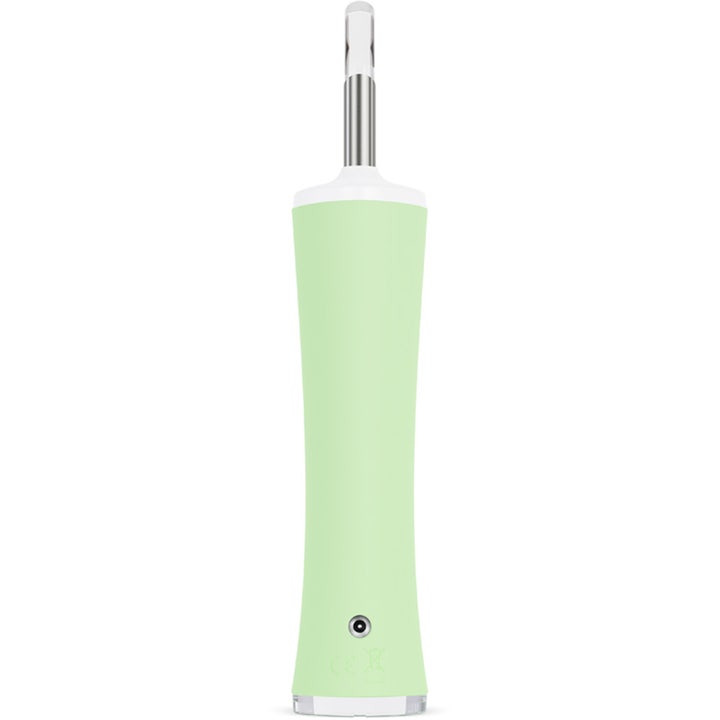 FOREO ESPADA 2 plus Pistachio 1 kpl aknea hoitava laite, vaaleanvihreä runko ja kapea kärkiosa.