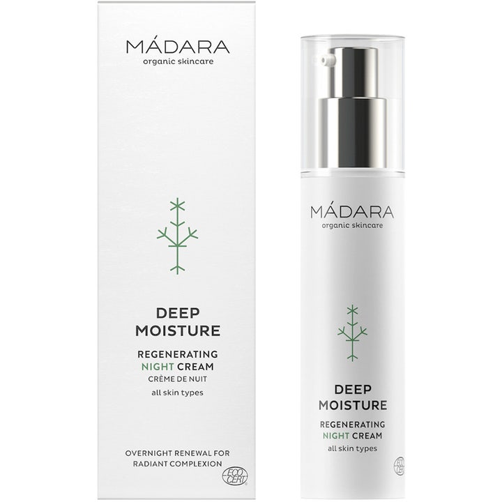 MÁDARA Deep Moisture Night cream 50 ml uudistava yövoide valkoisessa pumppupullossa ja pakkauksessa.