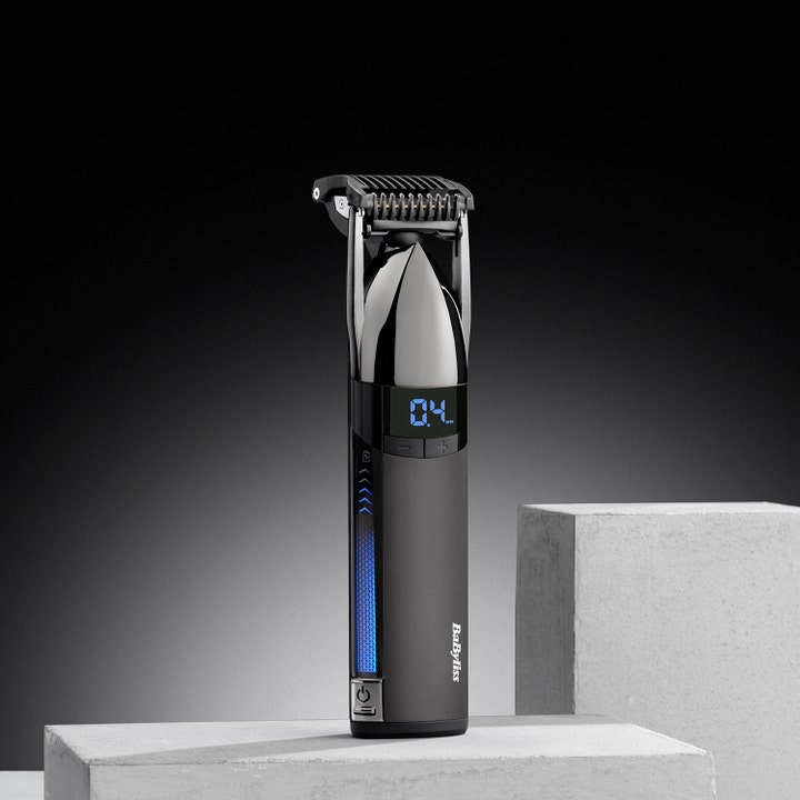 BaByliss Super-X Metal Stubble Trimmer S991E 1 kpl partatrimmeri tarkkaan sängenajoon digitaalisella näytöllä.