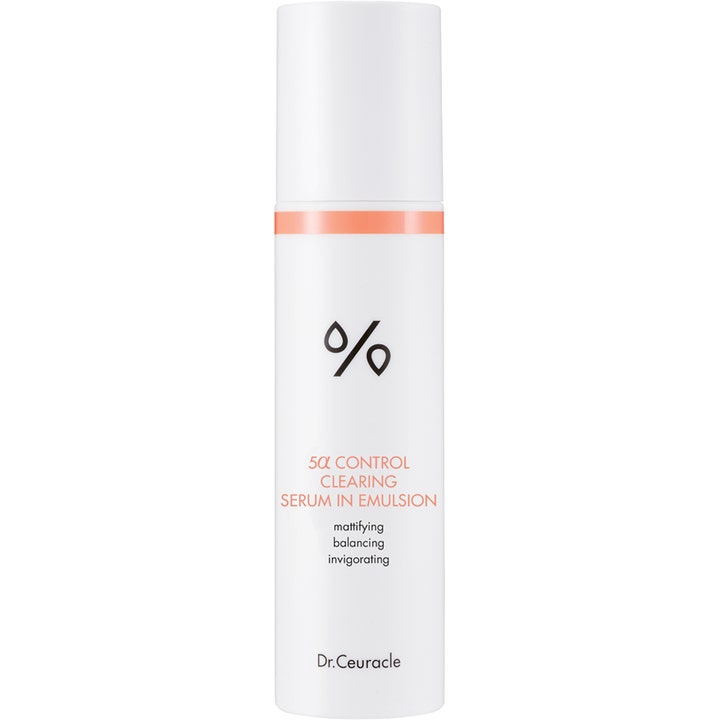 Dr. Ceuracle 5α Control Clearing Serum in Emulsion mattapinnan tuova seerumi valkoisessa pullossa oranssilla raidalla