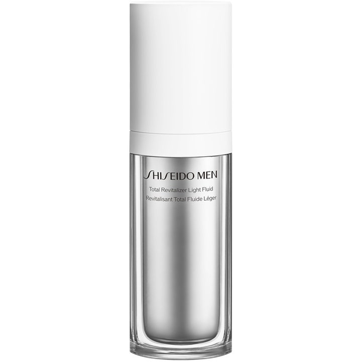 Shiseido Men Total Revitalizer Light Fluid elvyttävä kasvovoide kosteuttaa ihoa hopeisessa pullossa valkoisella korkilla