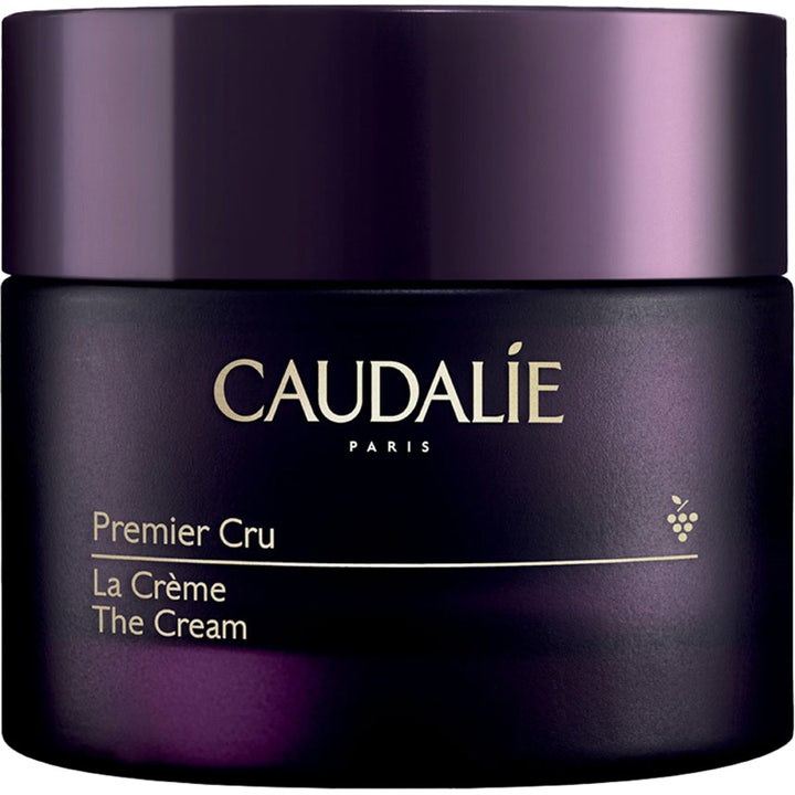 Caudalie Premier Cru The Cream 50 ml silottava kasvovoide ylellisessä tummanliilassa lasipurkissa.