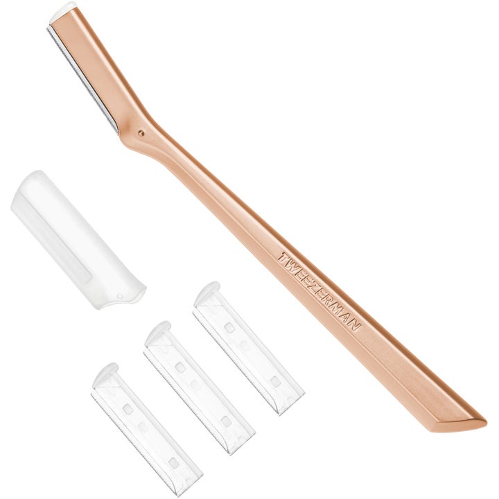 Tweezerman Facial Razor Rose Gold 1 kpl kasvohöylä karvanpoistoon ruusukultaisella varrella ja vaihtoterillä.